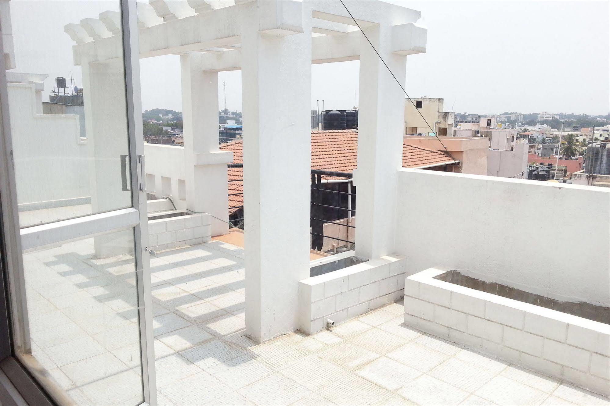 The Grand Serenity Apartment Hotel Bangalore Exterior foto